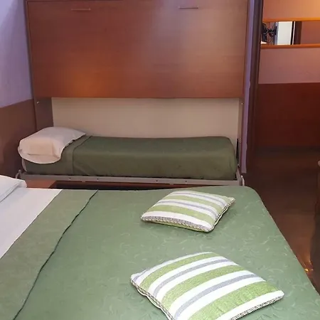 Tagliaferri Lucia Rom